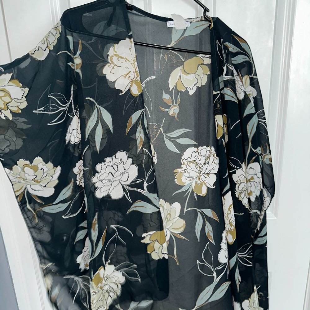 Blue Floral Lightweight Wrap/Cover Up - Size Small